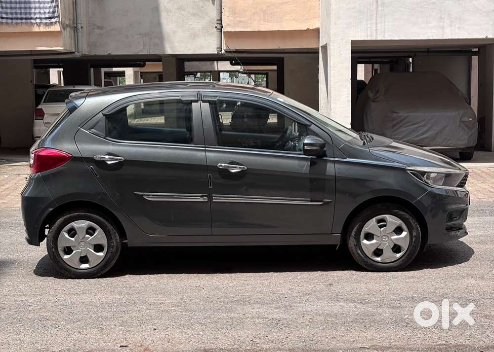 Tata Tiago 1.2 Revotron Xt (o), 2021, Petrol
