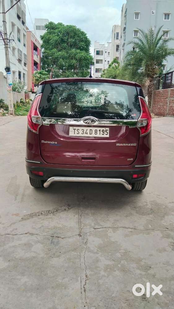 Mahindra Marazzo M8, 2018, Diesel