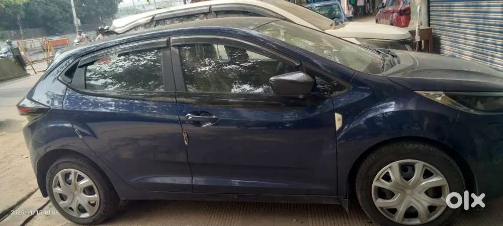 Tata Altroz Xm Plus Petrol Manual 2025