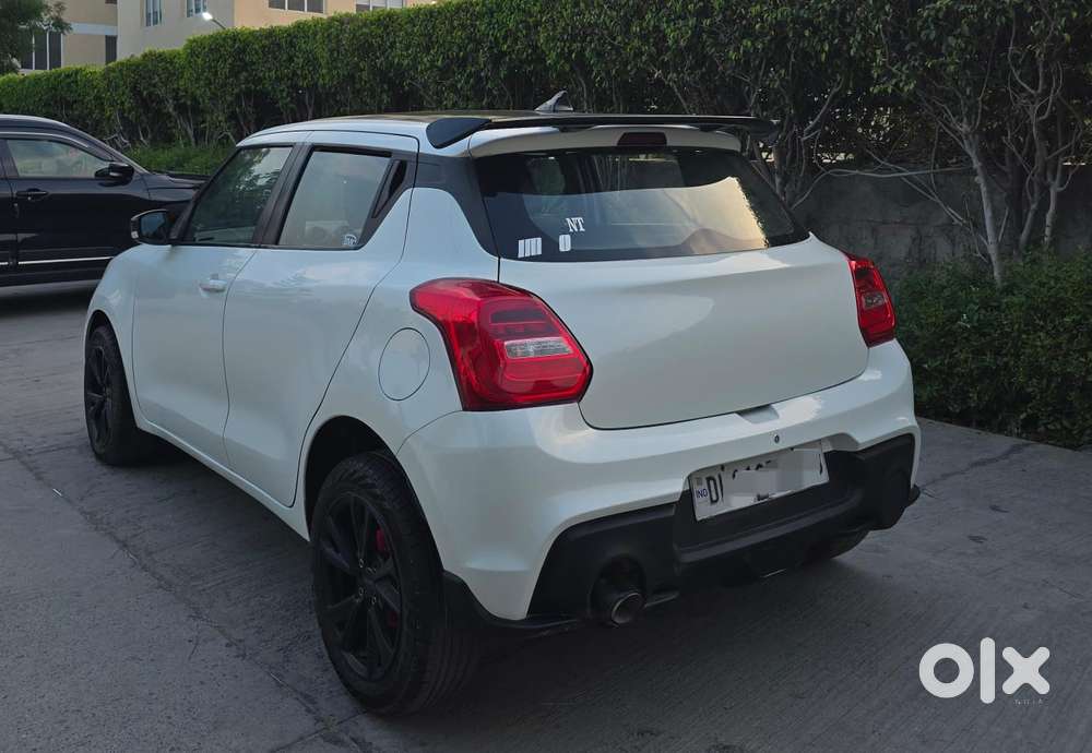 Maruti Suzuki Swift Vxi Optional, 2022, Petrol
