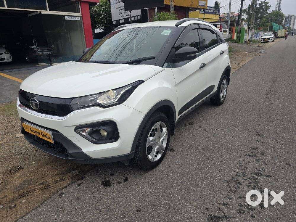 Tata Nexon 1.2 Revotron Xm, 2020, Petrol