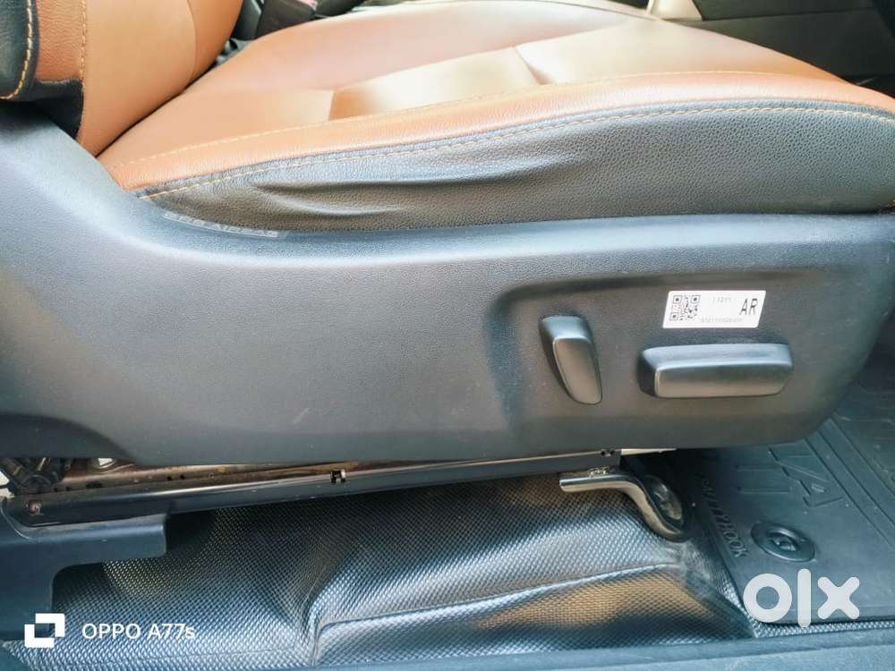 Toyota Innova Crysta 2022 Petrol Automatic 80000 Km