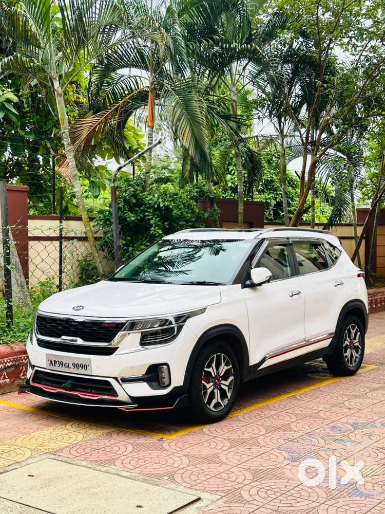 Kia Seltos &ndash; Well Maintained  Sunroof  Manual  ~75,000 Km