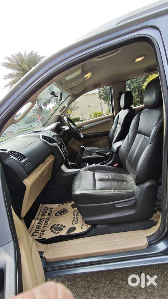 Isuzu V-cross Z 4x4 Mt, 2018, Petrol