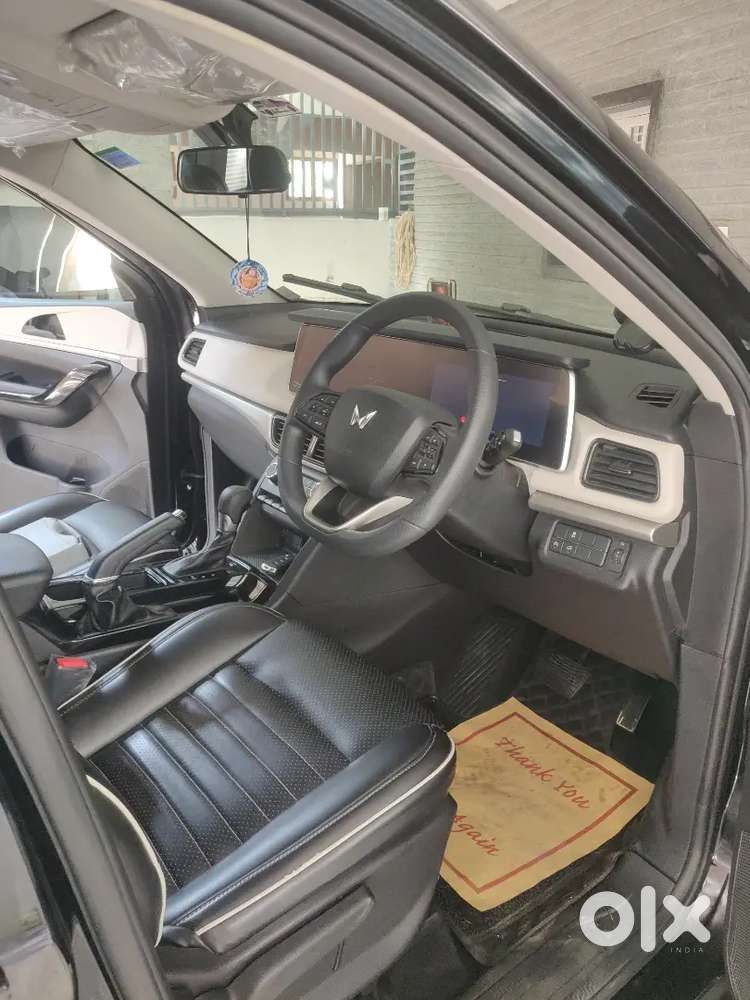 Mahindra Xuv700 Ax5 Petrol At  2024 Model 10k Km Excellent Condition