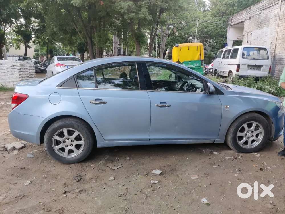 Chevrolet Cruze 2009 Diesel 120000 Km Driven