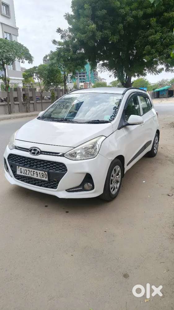 Hyundai Grand I10 Sportz 2018 Petrol
