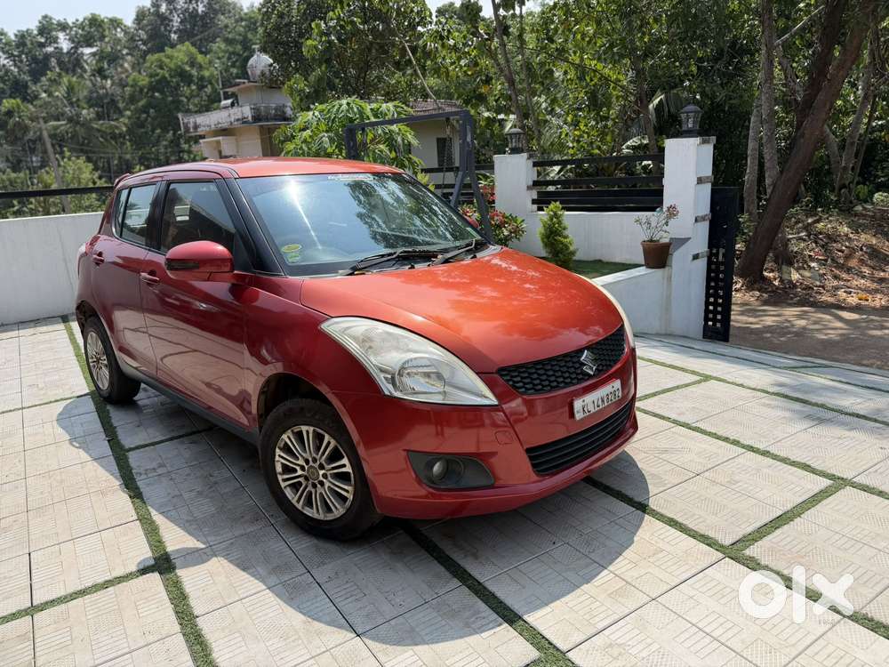 Maruti Suzuki Swift Vxi + Manual, 2013, Petrol
