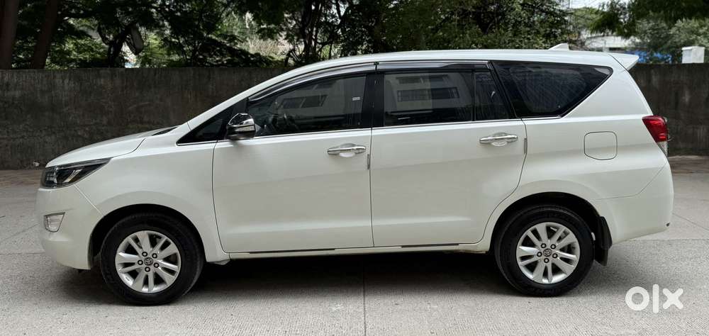 Toyota Innova Crysta 2.8 Zx At, 2017, Diesel