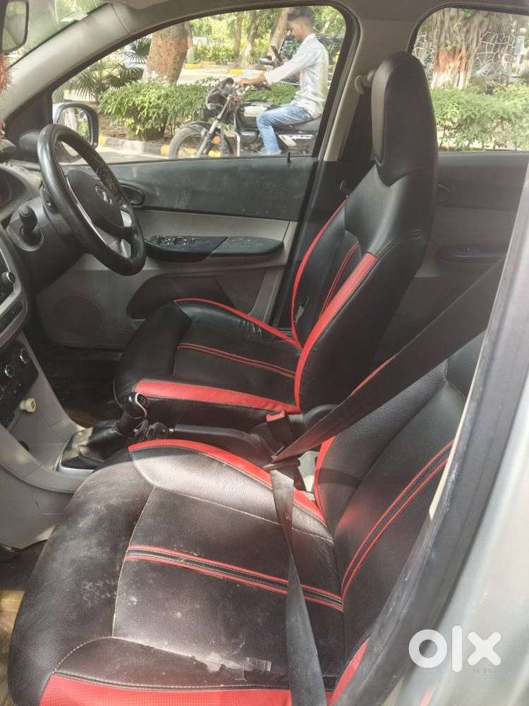 Tata Tiago 1.2 Revotron Xt (o), 2017, Petrol