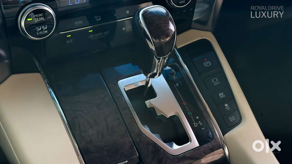 Toyota Vellfire, 2021, Petrol