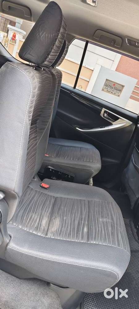 Toyota Innova Crysta 2.4 V 7 Str, 2016, Diesel