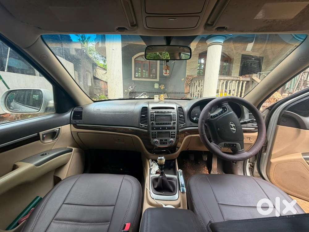 Hyundai Santa Fe 2011 Diesel Well Maintained