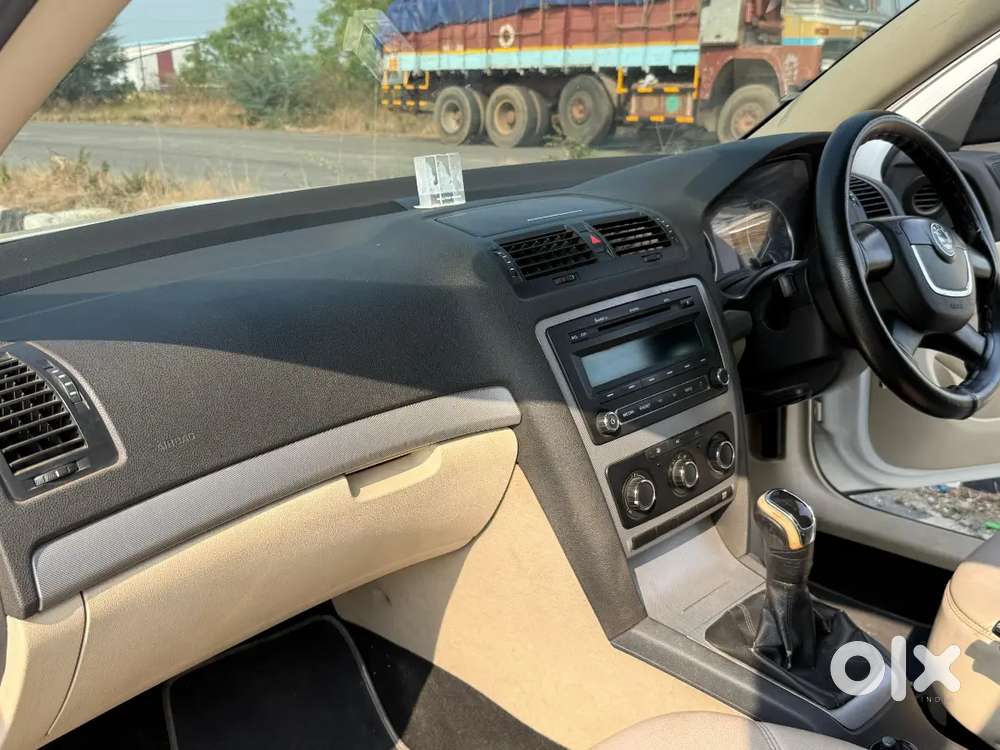 Skoda Laura 2013 Diesel 98000 Km Driven