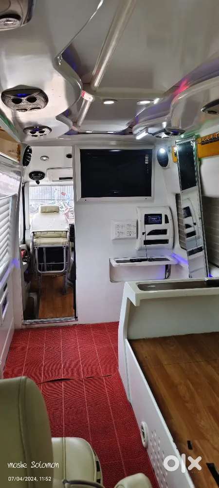 Caravan One Crore Vehicle In Cheap Price ,actor Personal Van