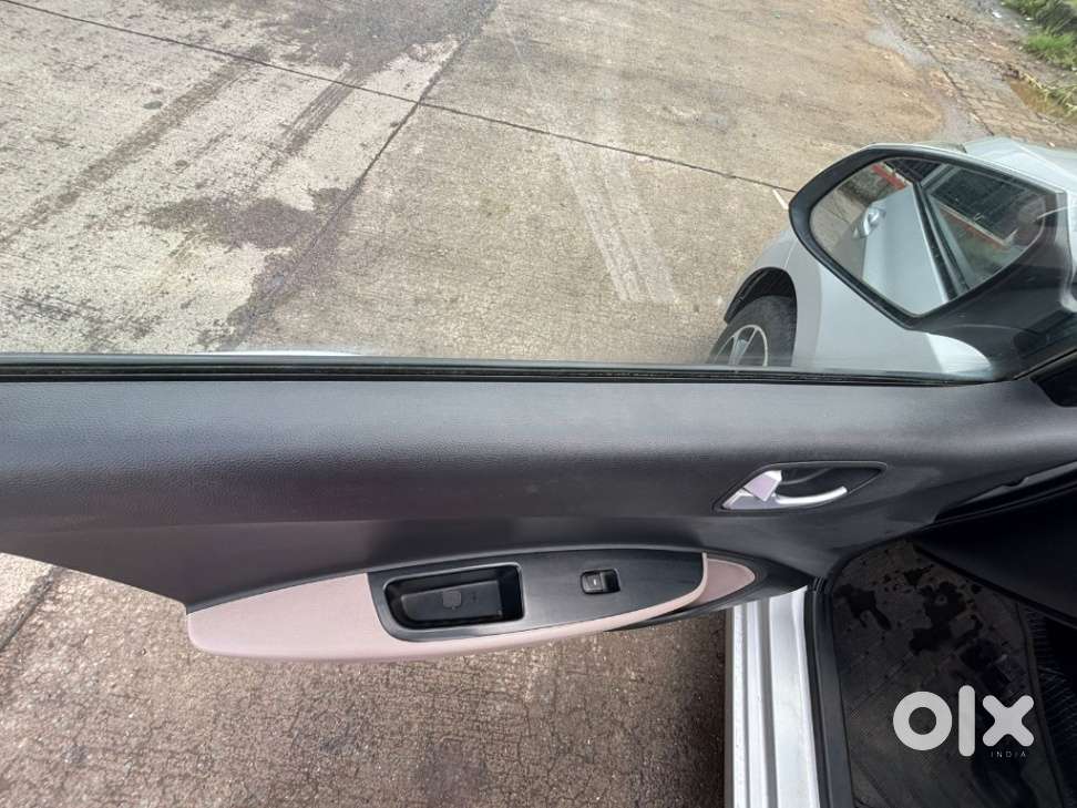 Hyundai Grand I10 Sportz (o) 1.2 At Vtvt, 2017, Petrol