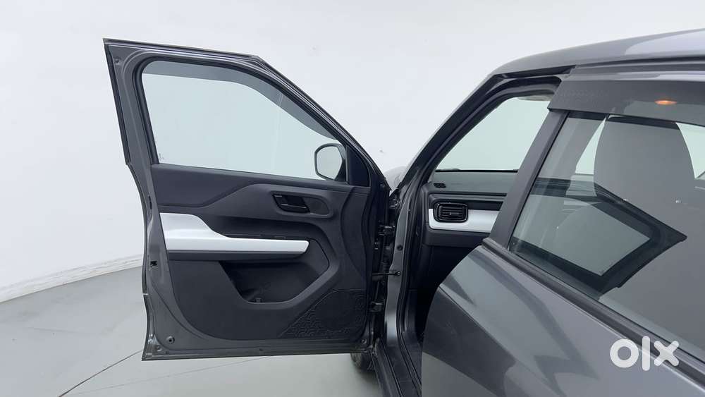 Tata Punch Pure, 2022, Petrol