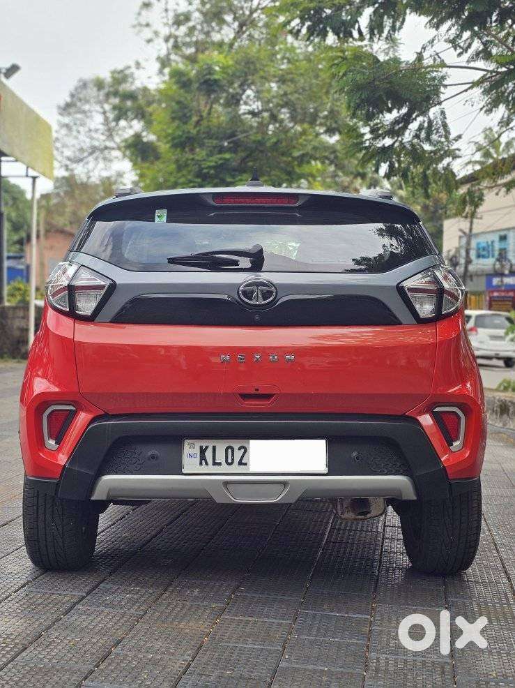 Tata Nexon 1.2 Revotron Xza Plus Dualtone, 2022, Petrol
