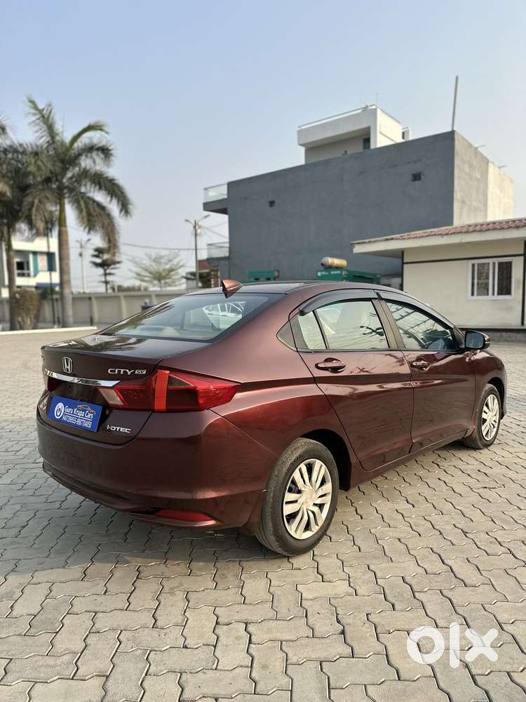 Honda City I-dtec Sv, 2015, Diesel
