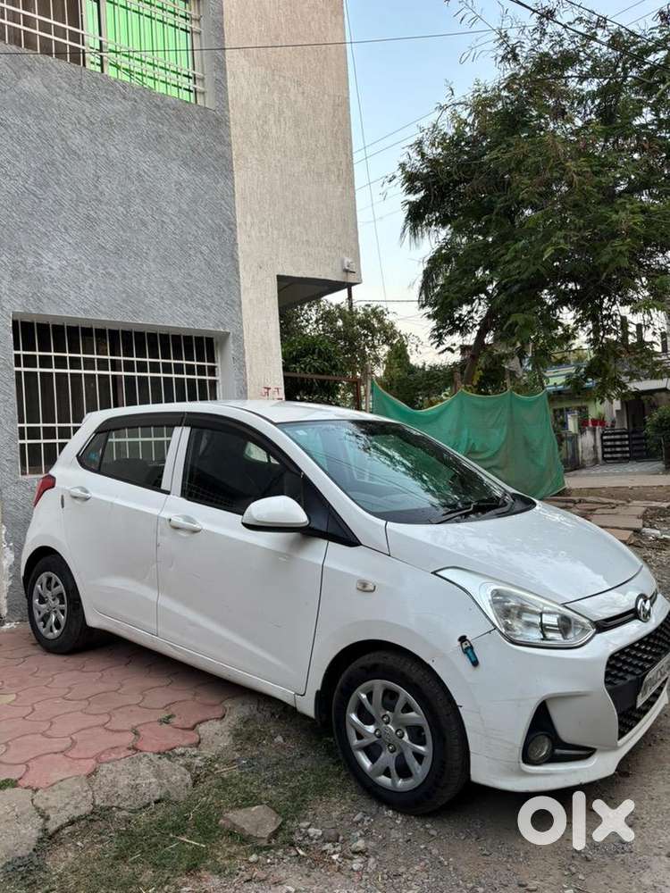 Hyundai Grand I10 2017 Petrol Well Maintained