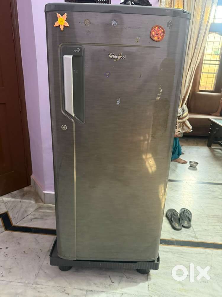 Whirlpool fridge 190 litre