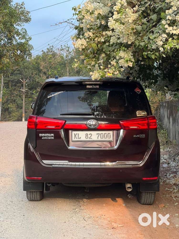 Toyota Innova Crysta 2022 Diesel 50000 Km Driven