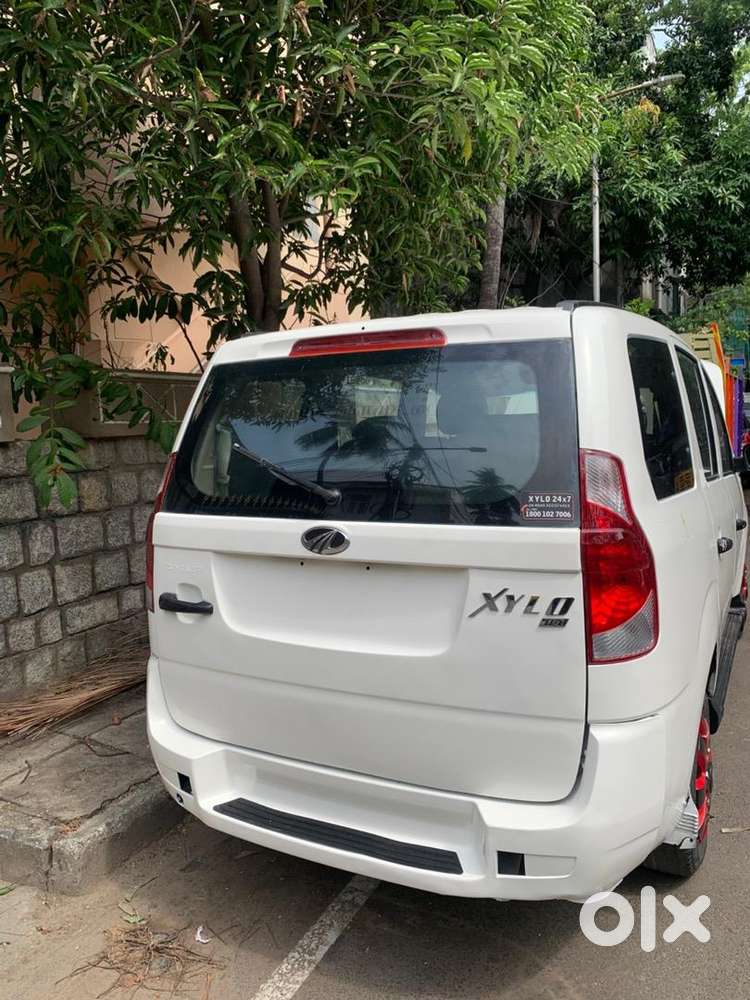 Mahindra Xylo 2016