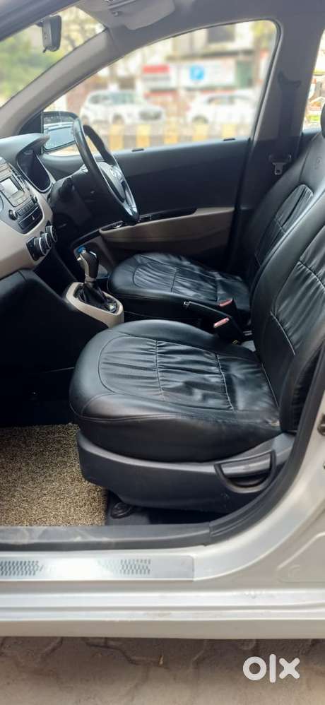 Hyundai Grand I10 Asta Automatic 1.2 Kappa Vtvt, 2016, Petrol