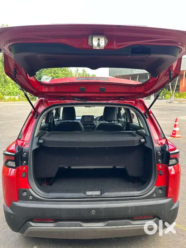 2023 Brezza Single Owner Petrol &  Company Fitted Cng 10484 Km