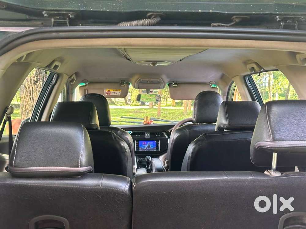 Mahindra Marazzo M8 Diesel 2019