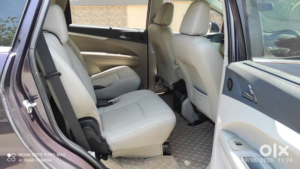 Mahindra Marazzo M8, 2019, Diesel