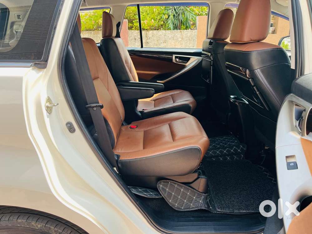 Toyota Innova Crysta 2.8z Automatic, 2017, Diesel