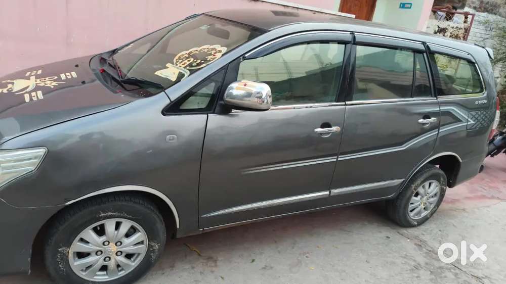 Toyota Innova 2.5 V 2010