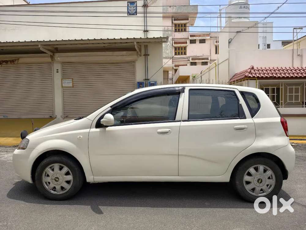 Chevrolet Aveo 2011 Petrol 97350 Km Driven