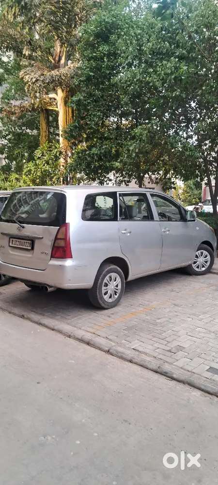 Toyota Innova 2006 Diesel 280000 Km Driven