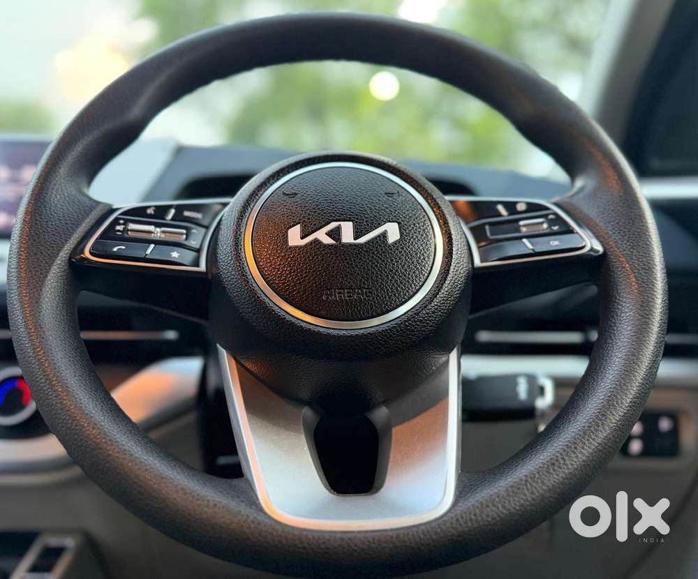 Kia Carens G 1.5 6mt Premium (o) 7-seater, 2025, Petrol