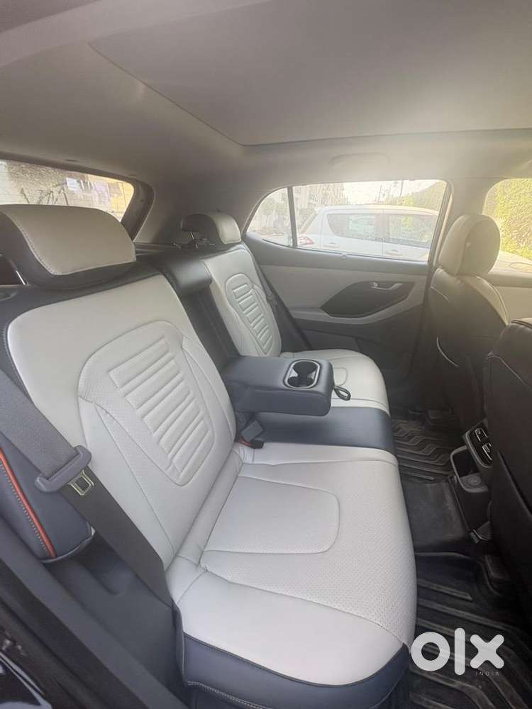 Only 11780 Km Driven 11 Months Old.creta Facelift