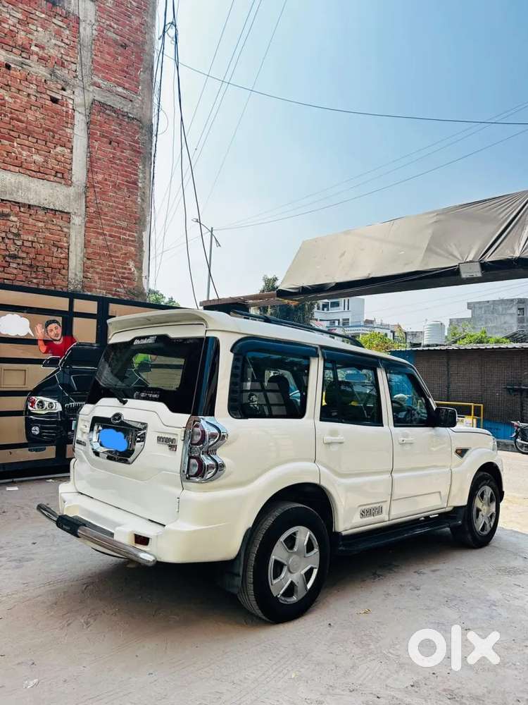 Mahindra Scorpio S6, 2015, Diesel