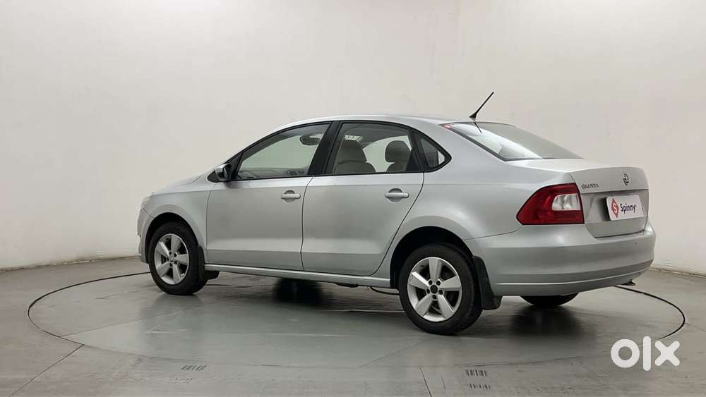 Skoda Rapid 1.6 Mpi At Style, 2016, Petrol