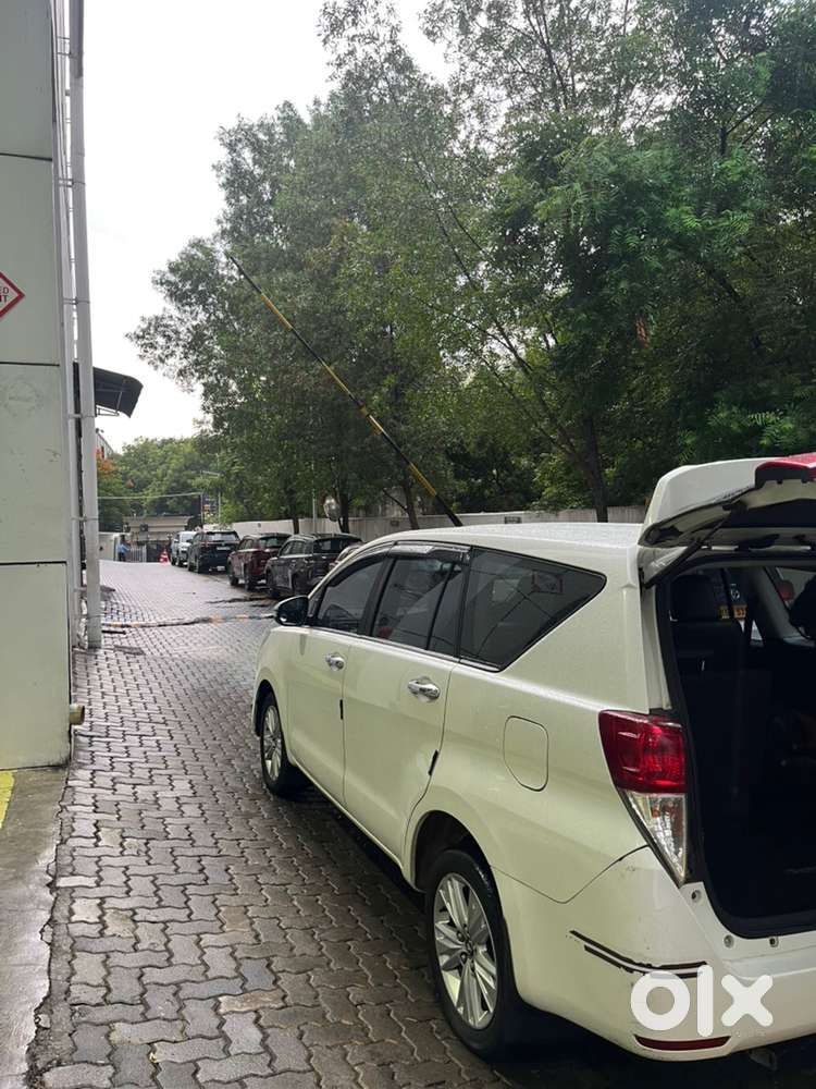 Toyota Innova Crysta 2018 Diesel 102565 Km Driven