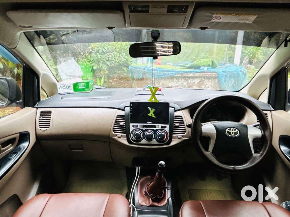 Toyota Innova 2015 Diesel Well Maintained