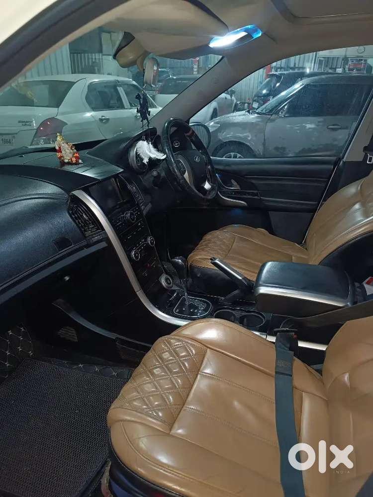 Mahindra Xuv500 W11 Sunroof Diesel 2021
