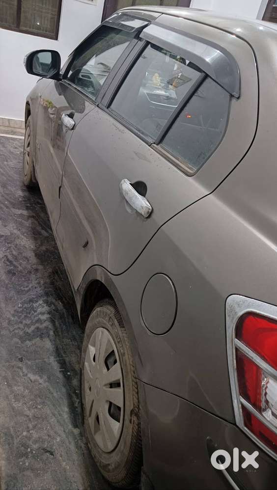 Maruti Suzuki Dzire 2015