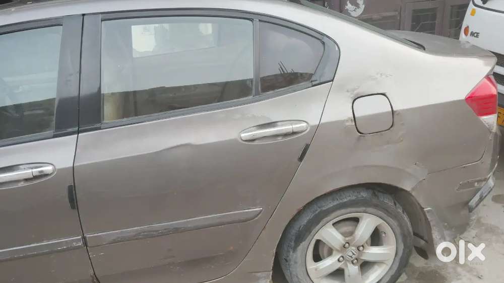 Honda City 2011 Variant 1.5 V I-vtec