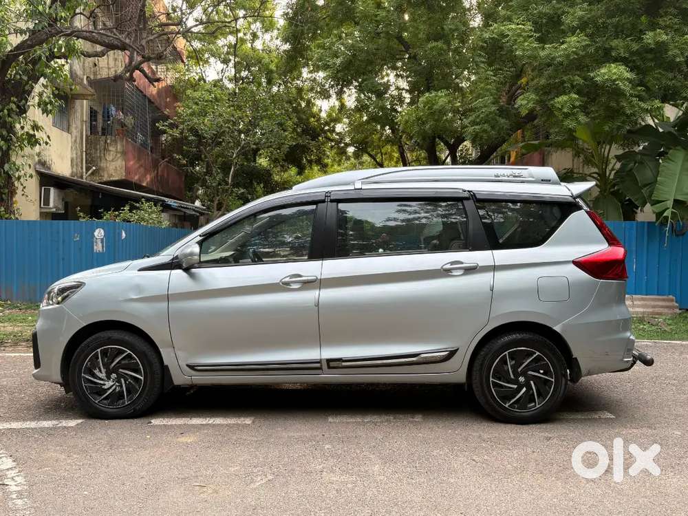 Maruti Suzuki Ertiga 1.5 Vxi 2025