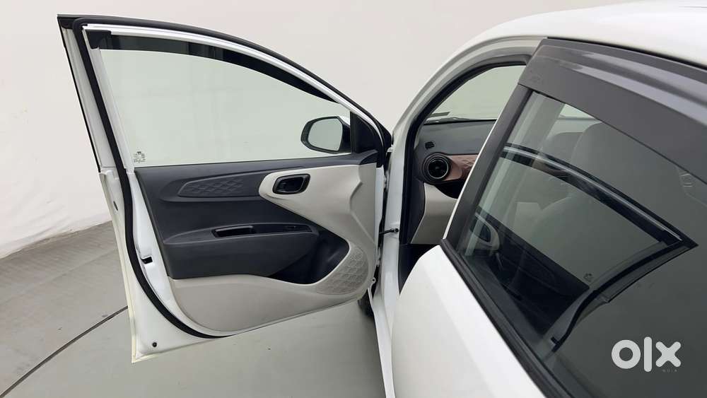 Hyundai Aura [2023-ongoing] 1.2 S Petrol Manual, 2022, Petrol