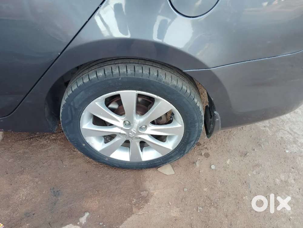 Hyundai Verna Automatic