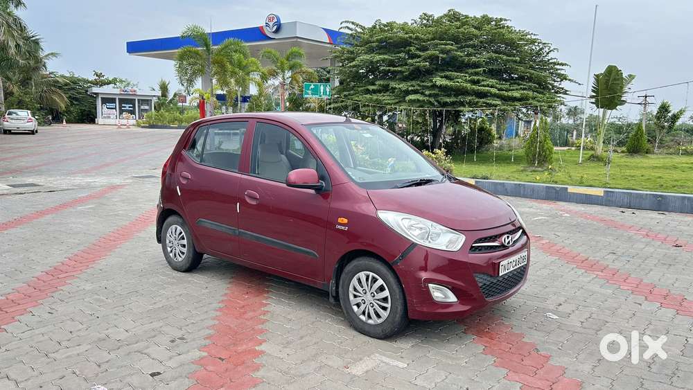 Hyundai I10 Sportz, 2015, Petrol