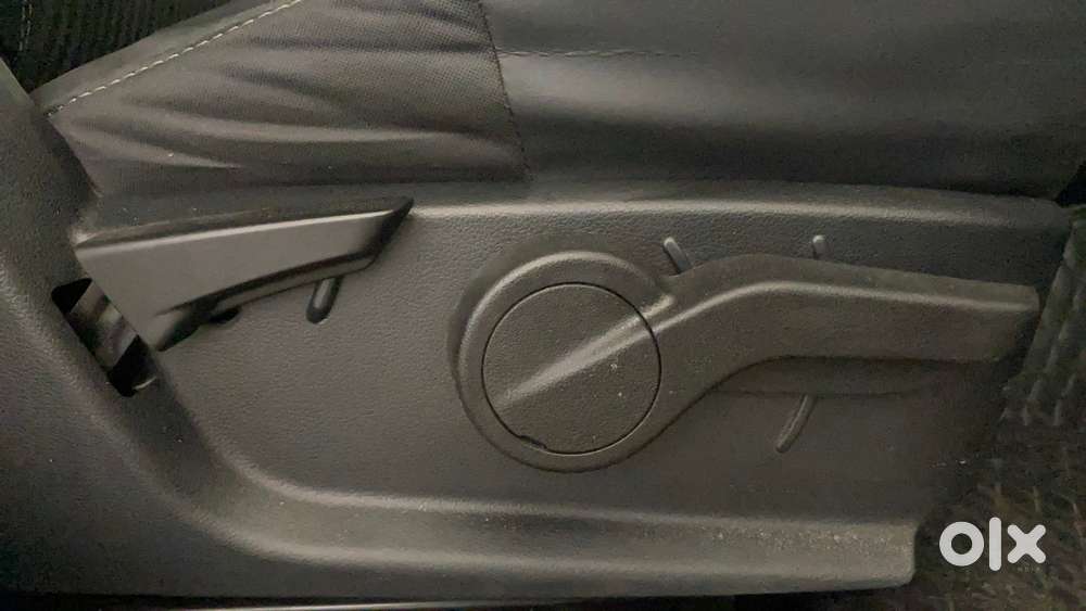 Mahindra Thar Lx Hard Top Petrol Mt 4wd, 2022, Petrol