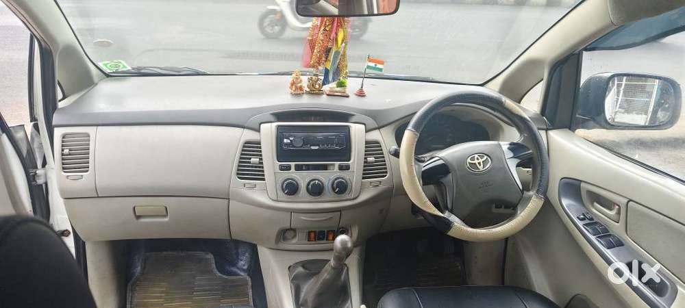 Toyota Innova 2.5 G (diesel) 8 Seater, 2012